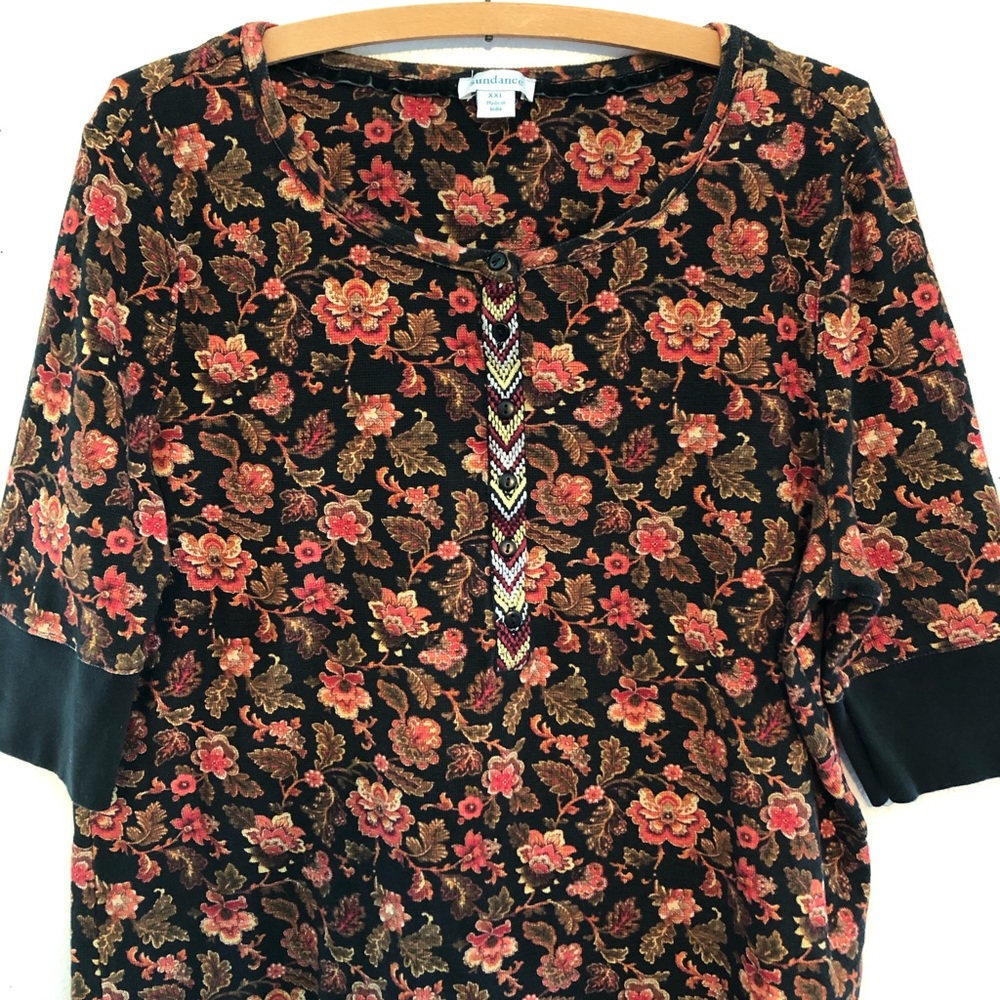 Sundance 3/4 sleeve top. New without tags, Size XXL